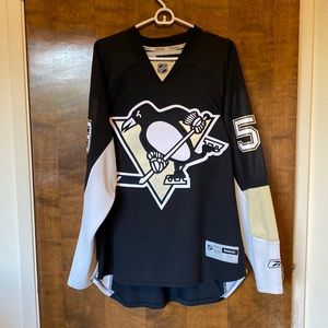 Pittsburgh Penguins Jersey
